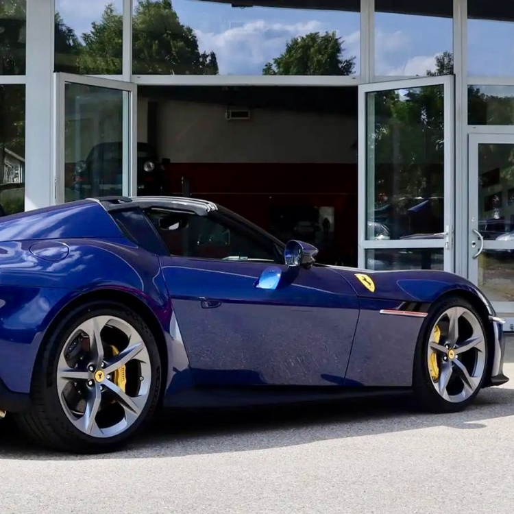 Ferrari 12Cilindri Spider
