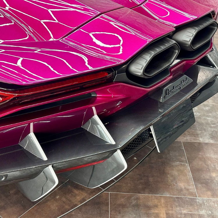 Lamborghini Revuelto