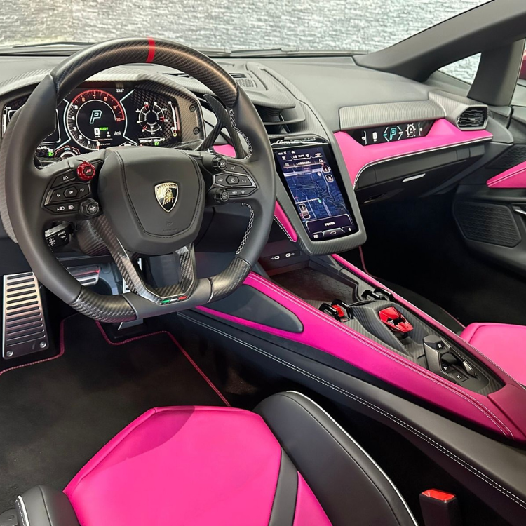 Lamborghini Revuelto