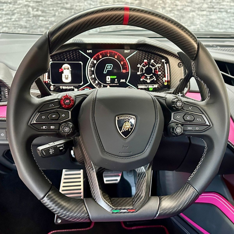 Lamborghini Revuelto