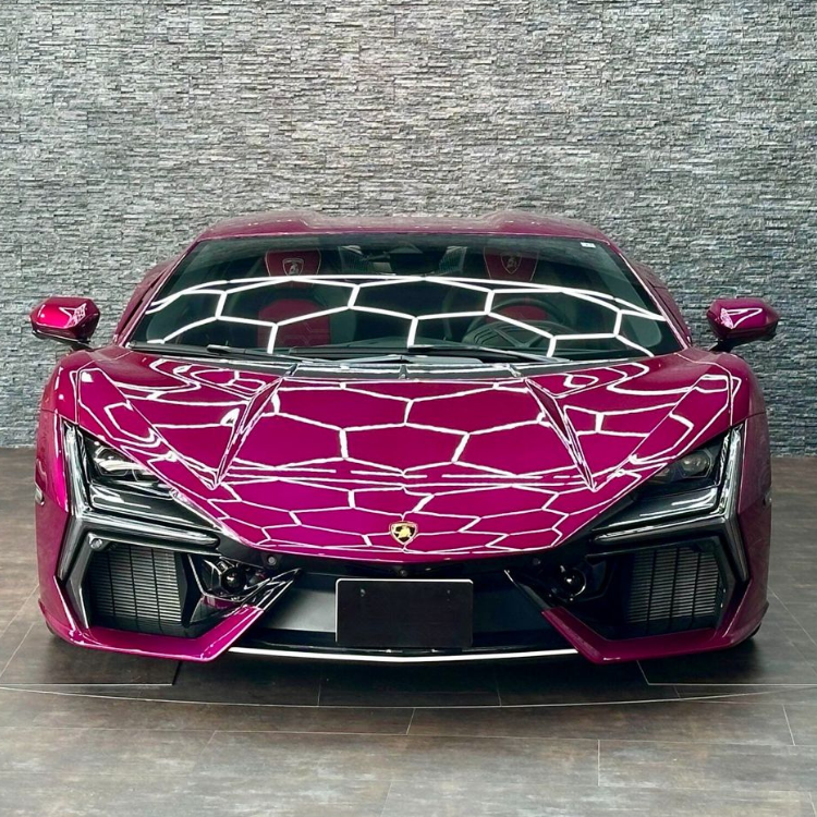 Lamborghini Revuelto
