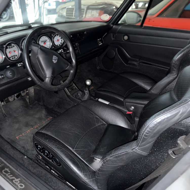 Porsche 911 Turbo 