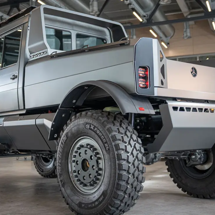 Mercedes-Benz Unimog U 4030