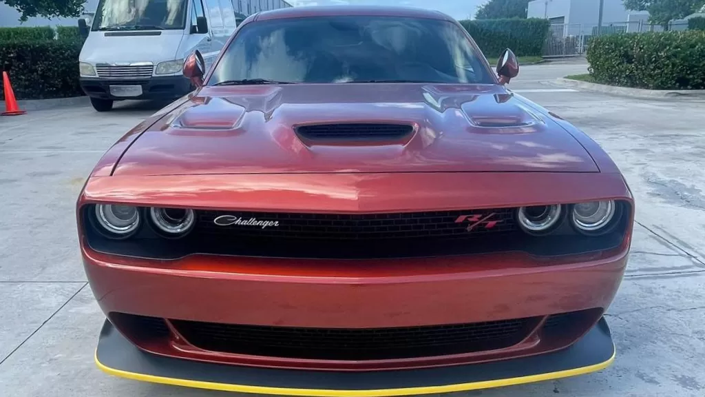 Dodge Challenger Scat Pack 2