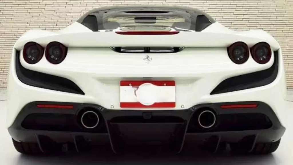 Ferrari F8 Tributo Importar2