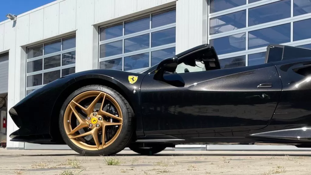 Ferrari Tailor Made Kimon 5