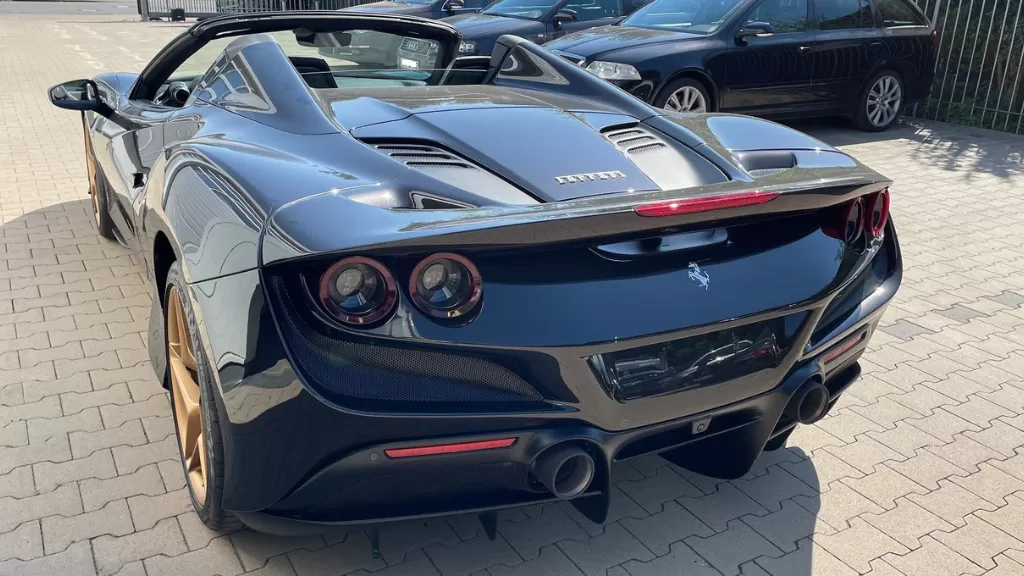 Ferrari Tailor Made Kimon 7