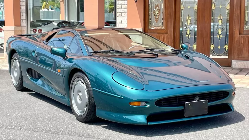 Importacao Jaguar XJ220_2