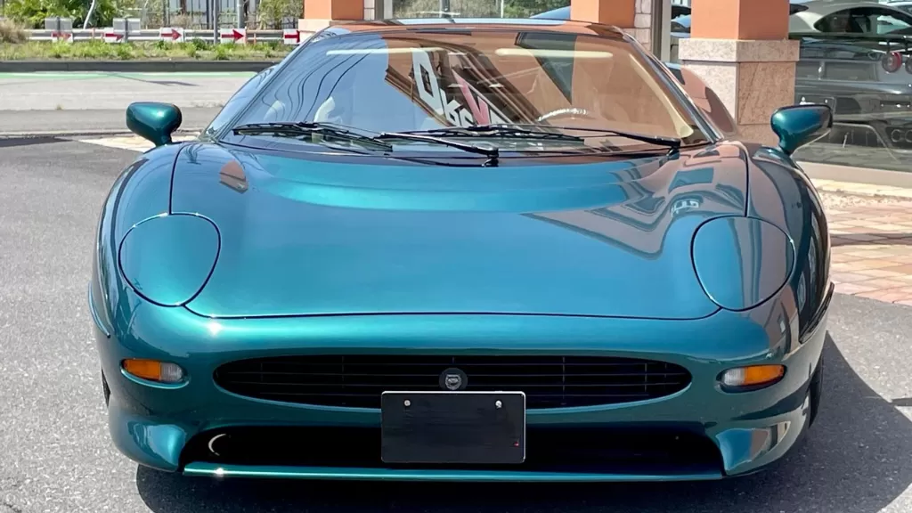 Importacao Jaguar XJ220_3