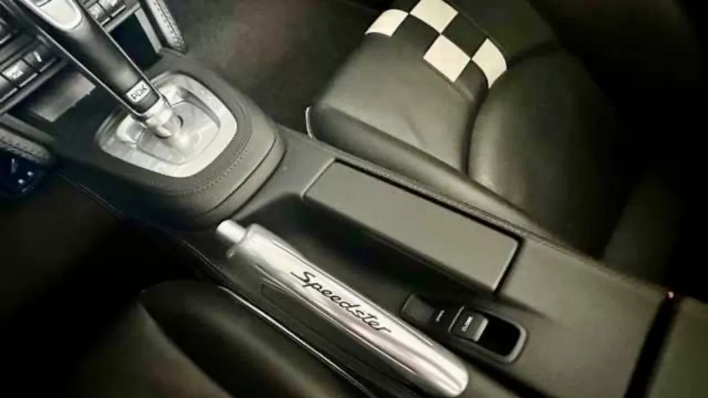 Porsche 911 Speedster_6